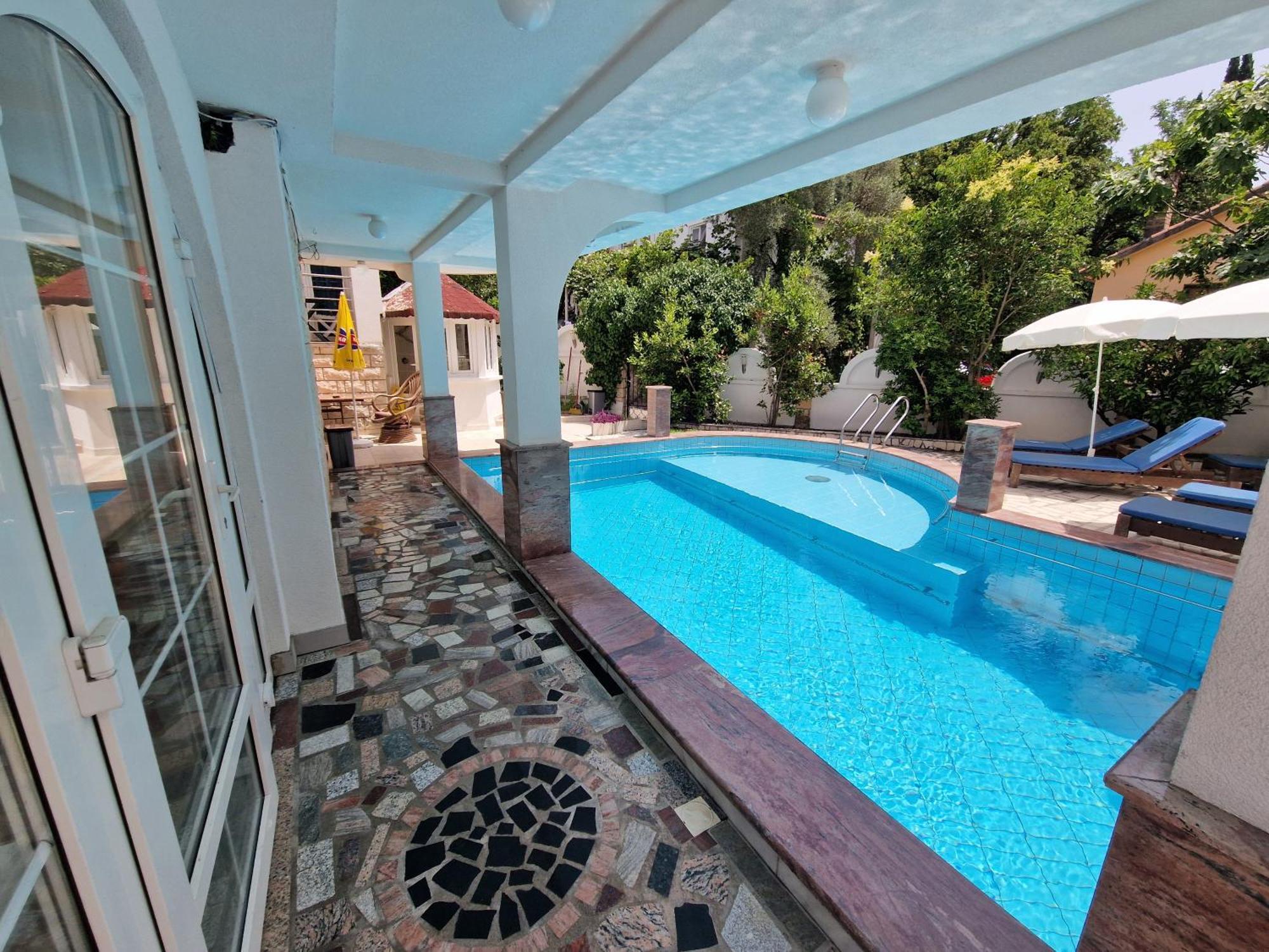 Villa Golf Budva Exterior photo